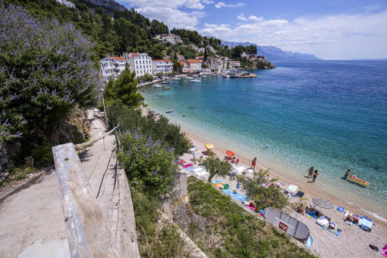 Family Beach Rooms Omiš Exteriör bild